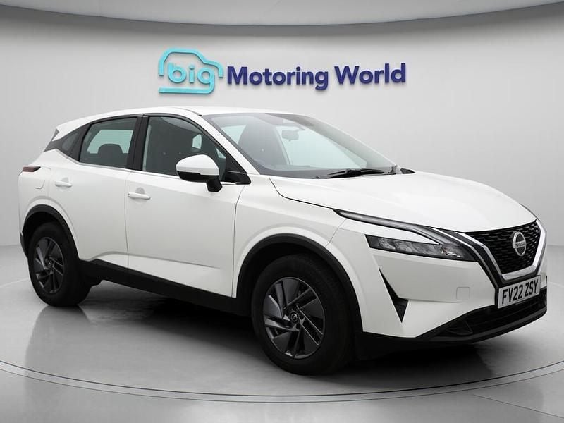 White Used 2022 Nissan Qashqai Acenta Premium SUV | £15,200 (Good price) - Image 1/4