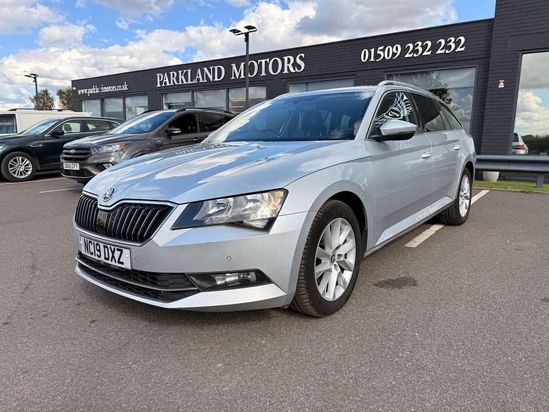 Used Skoda Superb SE Technology 150 HP (110 kW) 2019 Silver Estate