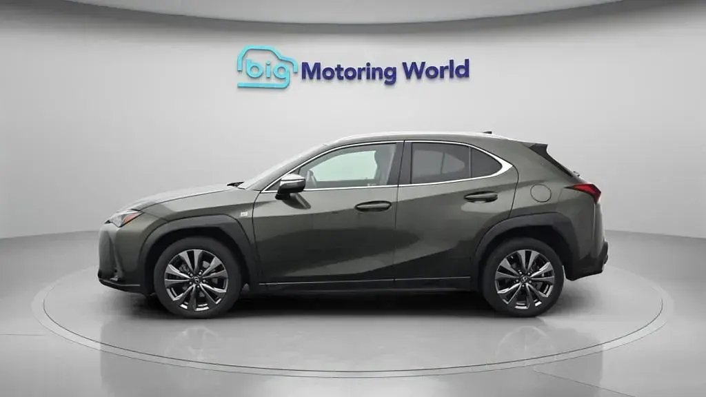 Used Lexus UX 250h Sport Design Packet 184 HP (135 kW) 2023 Green SUV
