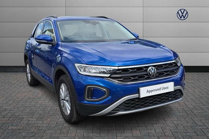 Blue Used 2022 VW T-Roc Life SUV | £18,250 (Fair price) - Image 1/4