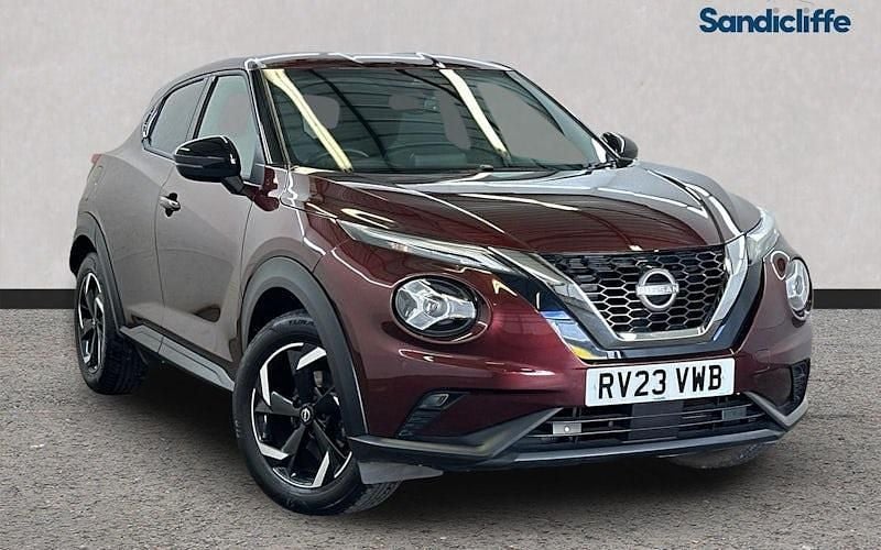Used Nissan Juke N-Connecta 114 HP (83 kW) 2023 Red SUV