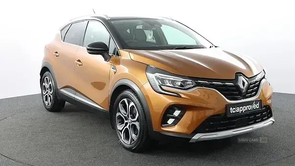 Used Renault Captur SE 143 HP (105 kW) 2022 Orange/black SUV