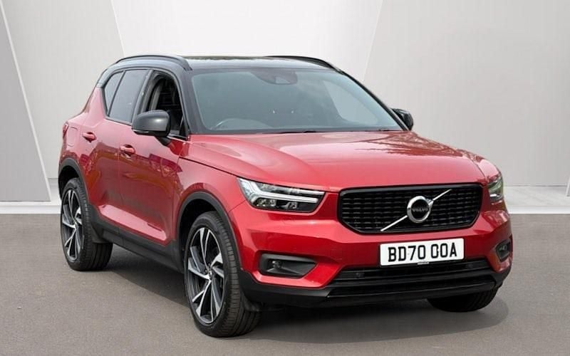 Usado Volvo XC40 R-Design Pro 197 HP (144 kW) 2021 SUV