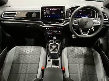 Used VW T-Roc R-line 150 HP (110 kW) 2025 Black SUV