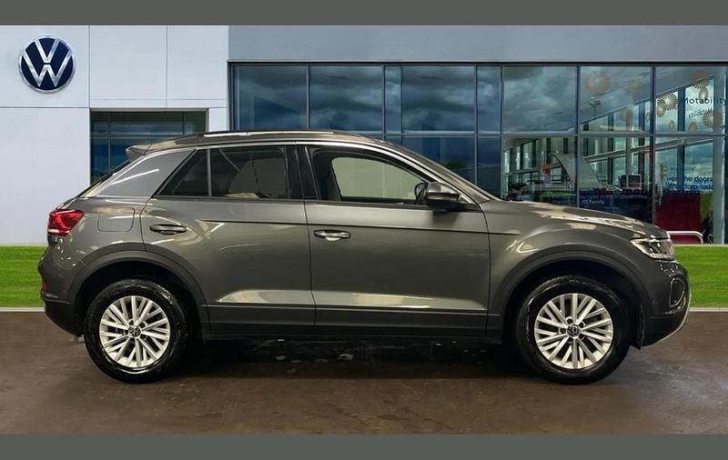Used VW T-Roc Life 150 HP (110 kW) 2023 Grey SUV