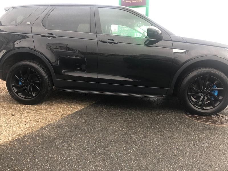 Black Used 2018 Land Rover Discovery Sport SE SUV | £13,495 (Good price) - Image 1/4