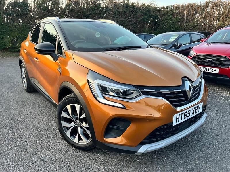 Orange/black Used 2020 Renault Captur Iconic SUV | £11,000 (Fair price) - Image 1/4