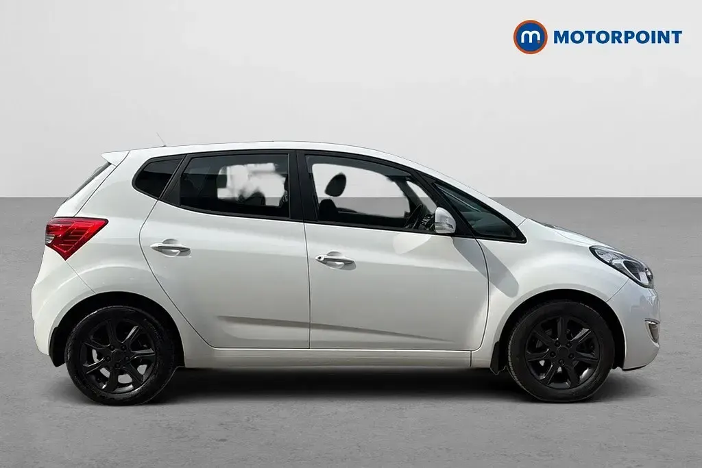Used Hyundai i20 Premium 2019 White Hatchback
