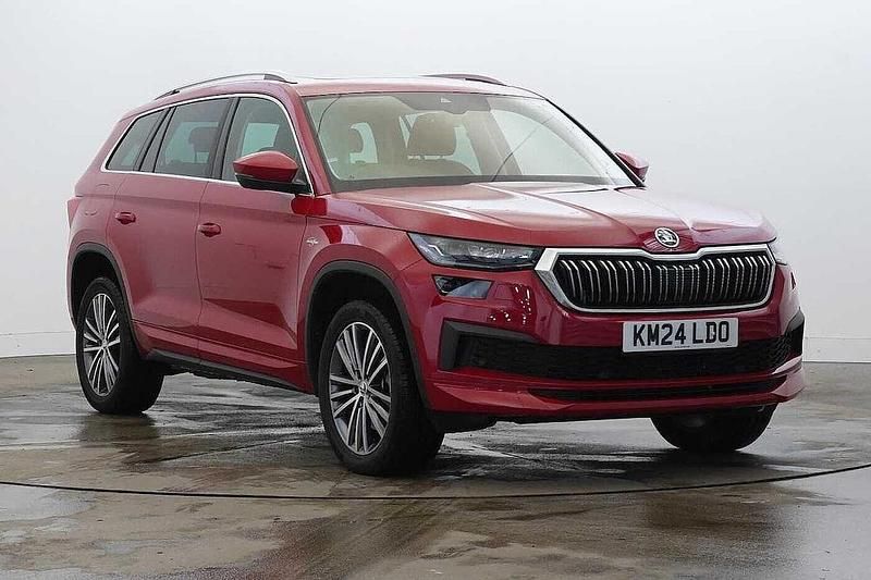 Velvet red metallic Used 2024 Skoda Kodiaq LAURIN & KLEMENT SUV | £34,200 (Fair price) - Image 1/4