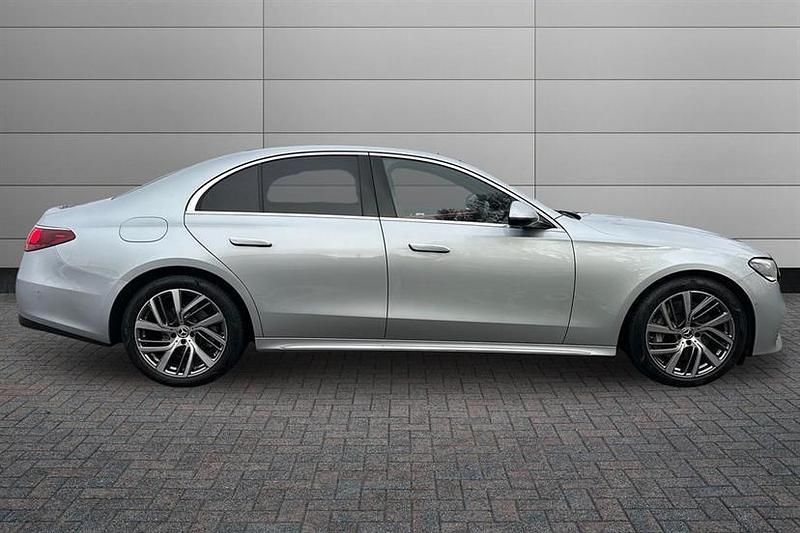 Used Mercedes E200 Premium 204 HP (150 kW) 2025 Silver Sedan