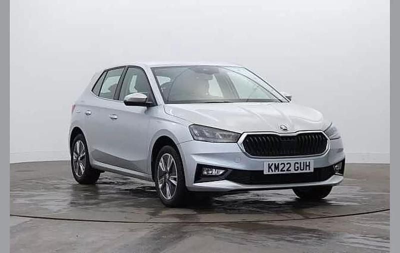 Brilliant silver metallic Used 2022 Skoda Fabia SE L Hatchback | £13,500 (Fair price) - Image 1/4