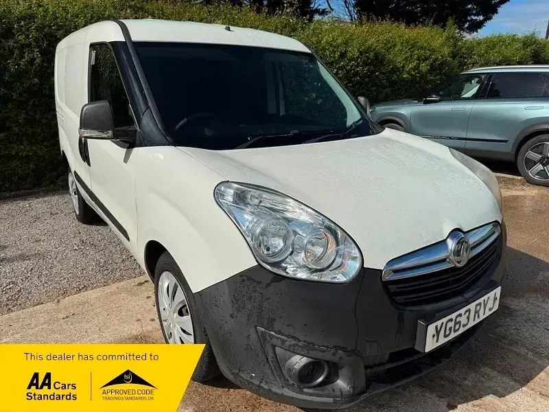 Second-hand Vauxhall Combo S 2013 Alb Monovolum