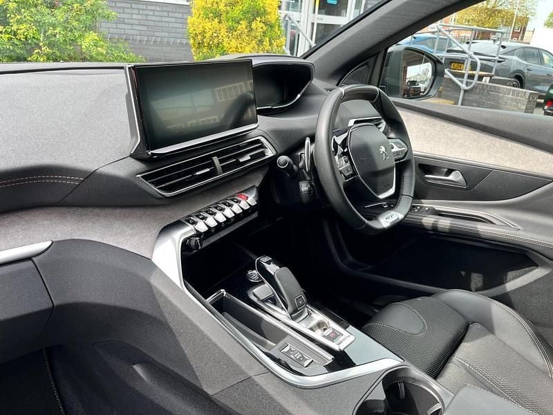 Second-hand Peugeot 3008 GT 129 CP (94 kW) 2022 Alb SUV