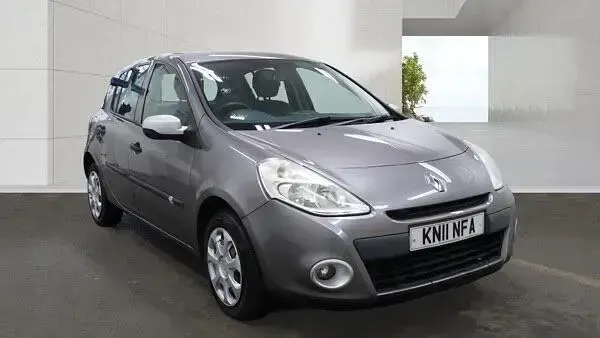 Usado Renault Clio II 75 HP (55 kW) 2011 Cinzento Citadino