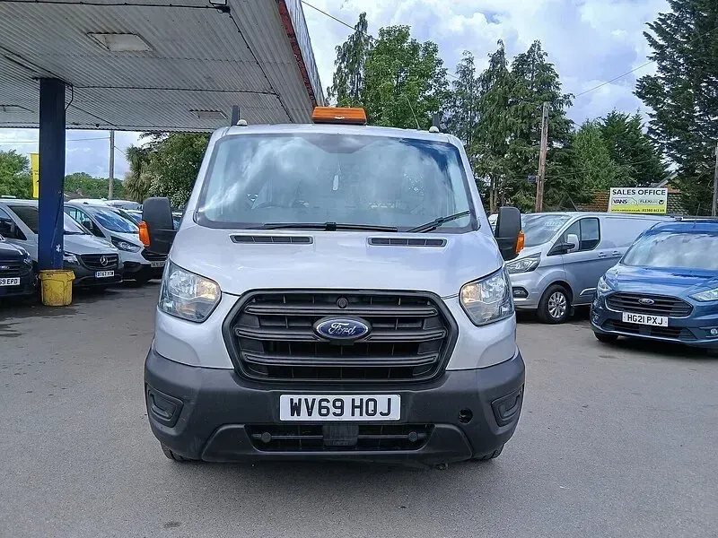 Usado Ford Transit 130 CV (95 kW) 2020 Plateado Descapotable