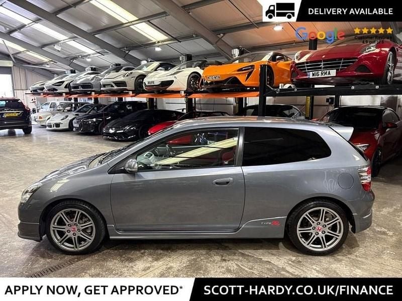 Begagnad Honda Civic Type R 197 HK (144 kW) 2005 Grå Halvkombi