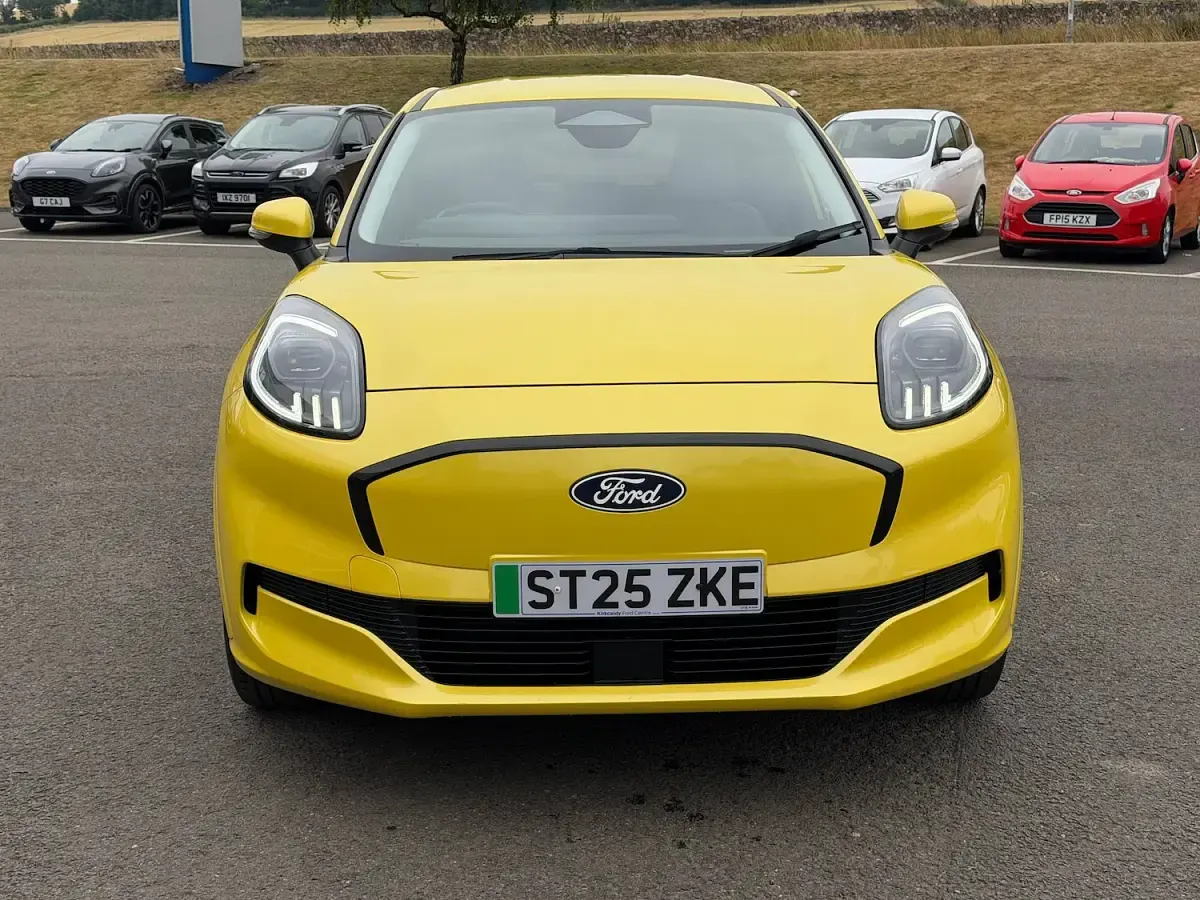 Used Ford Puma Premium 123 kW (168 HP) 2025 Electric yellow SUV