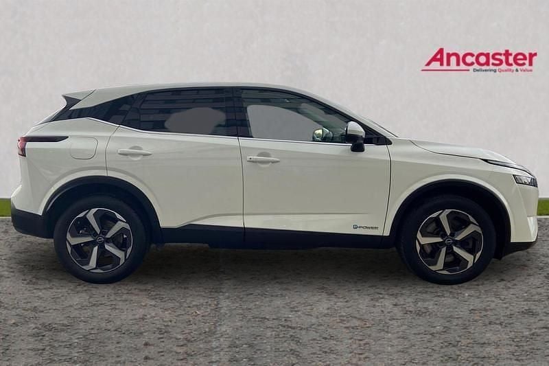 Used Nissan Qashqai N-Connecta 187 HP (137 kW) 2022 White SUV