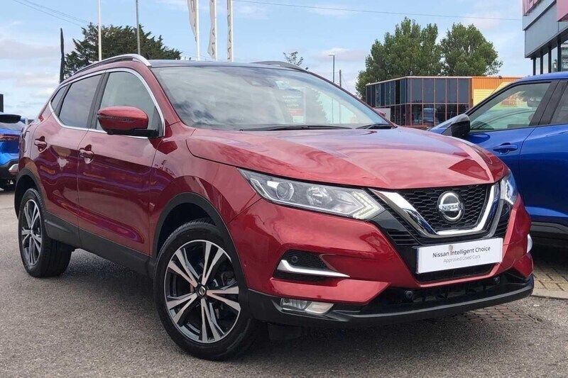 Red Used 2020 Nissan Qashqai N-Connecta SUV | £15,999 (Fair price) - Image 1/4