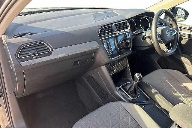 Used VW Tiguan Life 150 HP (110 kW) 2022 Grey SUV