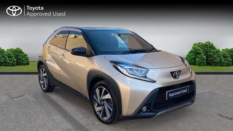 Ginger beige Used 2022 Toyota Aygo X SUV | £12,385 - Image 1/4