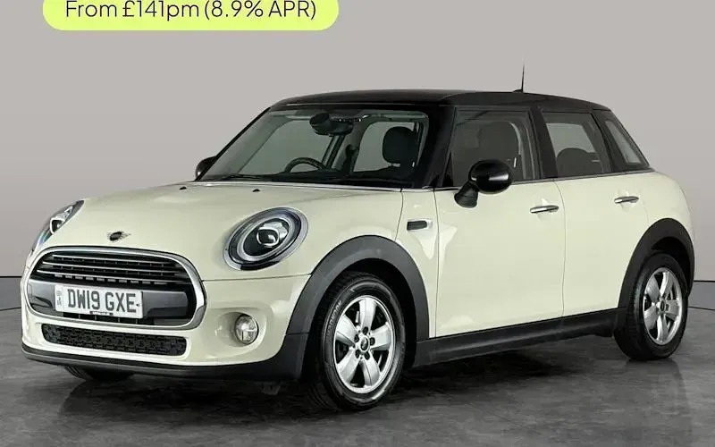 Usado Mini Cooper Classic 136 HP (100 kW) 2019 Citadino