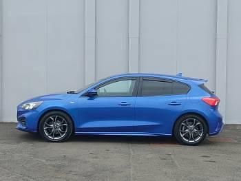 Used Ford Focus ST-Line 120 HP (88 kW) 2020 Blue Hatchback
