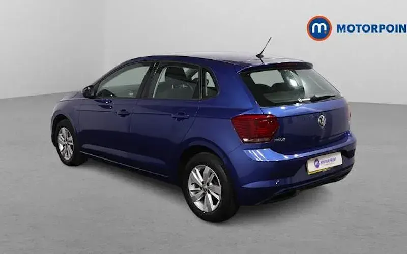 Used VW Polo SE 65 HP (47 kW) 2018 Blue Hatchback