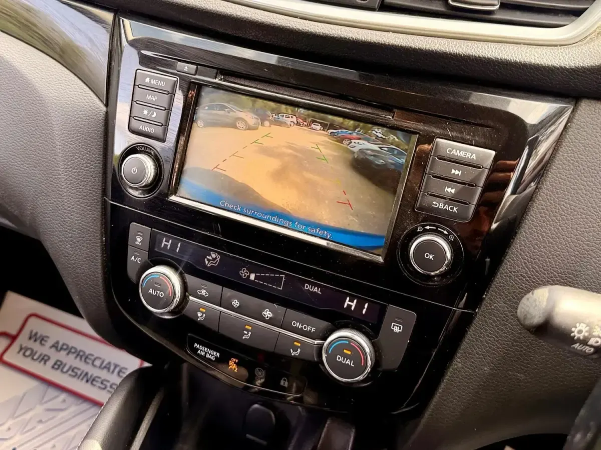 Used Nissan Qashqai Acenta Premium 115 HP (84 kW) 2019 Blue SUV