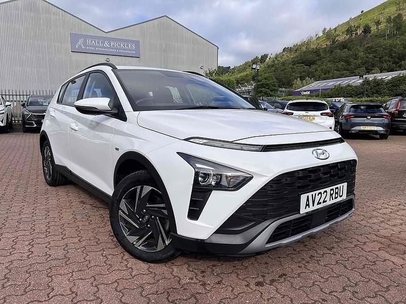 White Used 2022 Hyundai Bayon SE SUV | £13,990 (Fair price) - Image 1/4