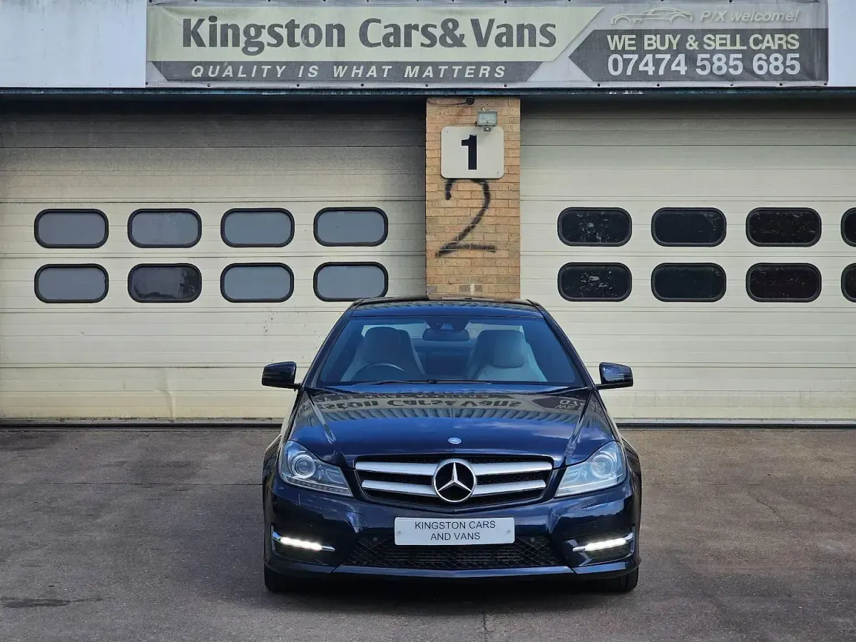 Used Mercedes C180 AMG 156 HP (114 kW) 2012 Blue Coupe