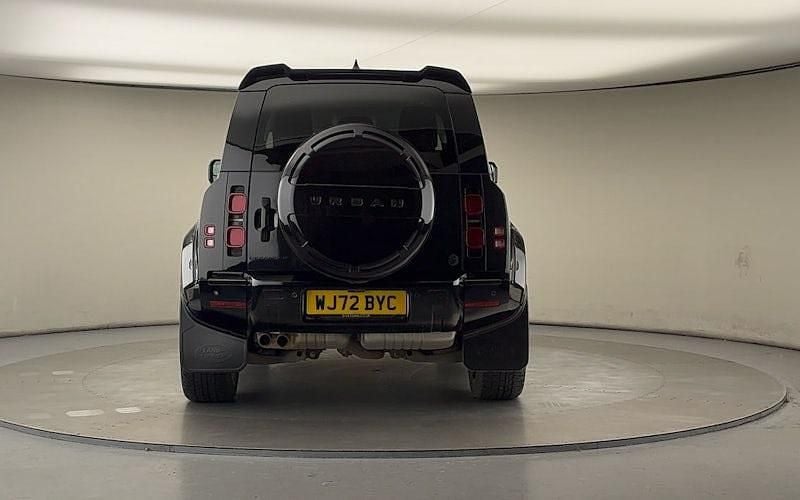 Used Land Rover Defender HSE 249 HP (183 kW) 2024 Estate