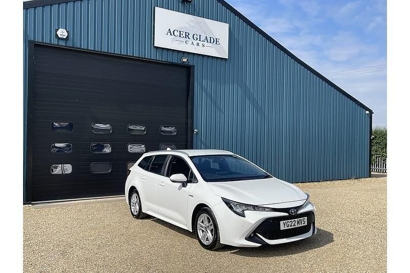White Used 2022 Toyota Corolla Estate | £15,190 (Fair price) - Image 1/4