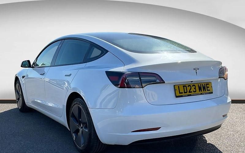 Used Tesla Model 3 RWD 208 kW (283 HP) 2023 White Sedan