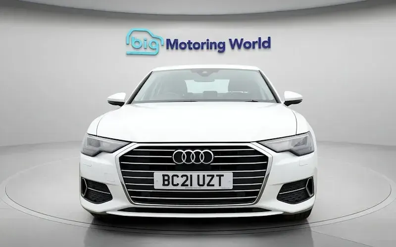 Usado Audi A6 Sport 204 HP (150 kW) 2021 Branco Sedan