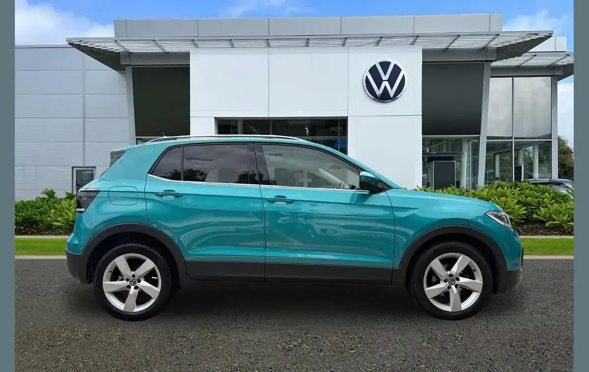 Used VW T-Cross SEL 110 HP (80 kW) 2023 Turquoise SUV