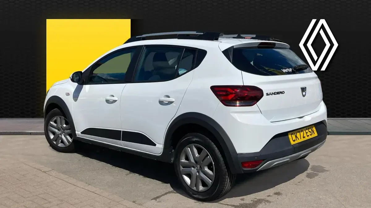 Used Dacia Sandero Stepway 91 HP (66 kW) 2022 White Hatchback