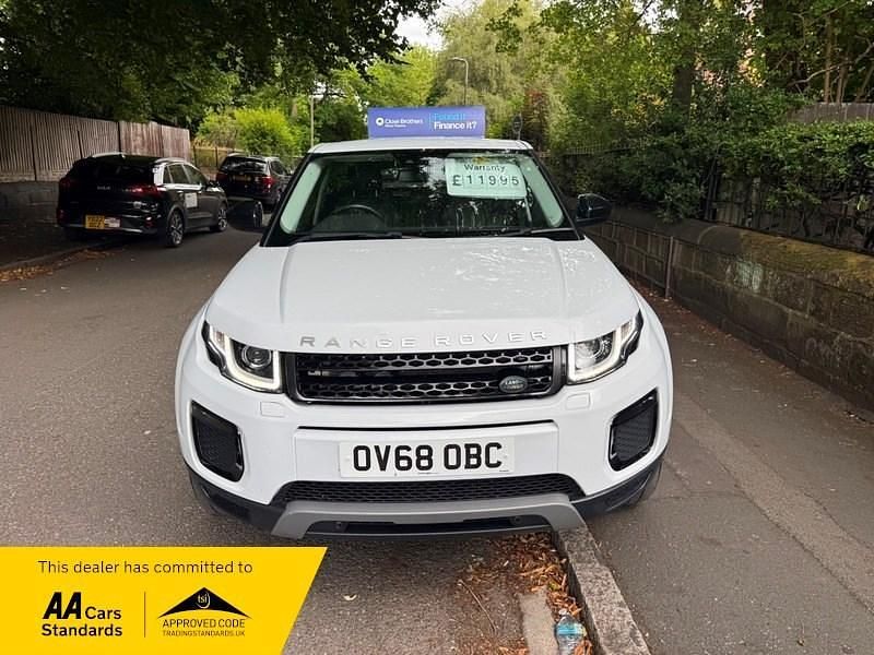 White Used 2018 Land Rover Range Rover evoque SE Estate | £11,995 (Fair price) - Image 1/4
