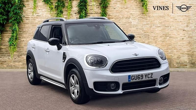 Used Mini Cooper Countryman Classic 134 HP (98 kW) 2019 White SUV