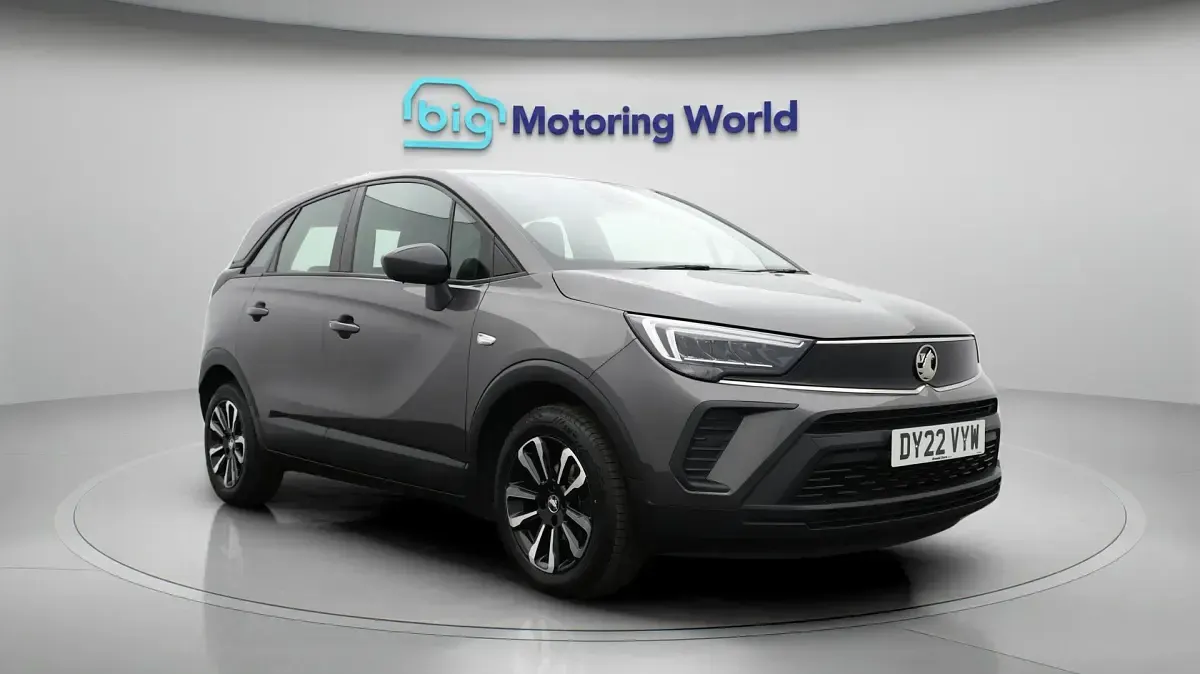 Used Vauxhall Crossland Design Edition 83 HP (61 kW) 2022 SUV