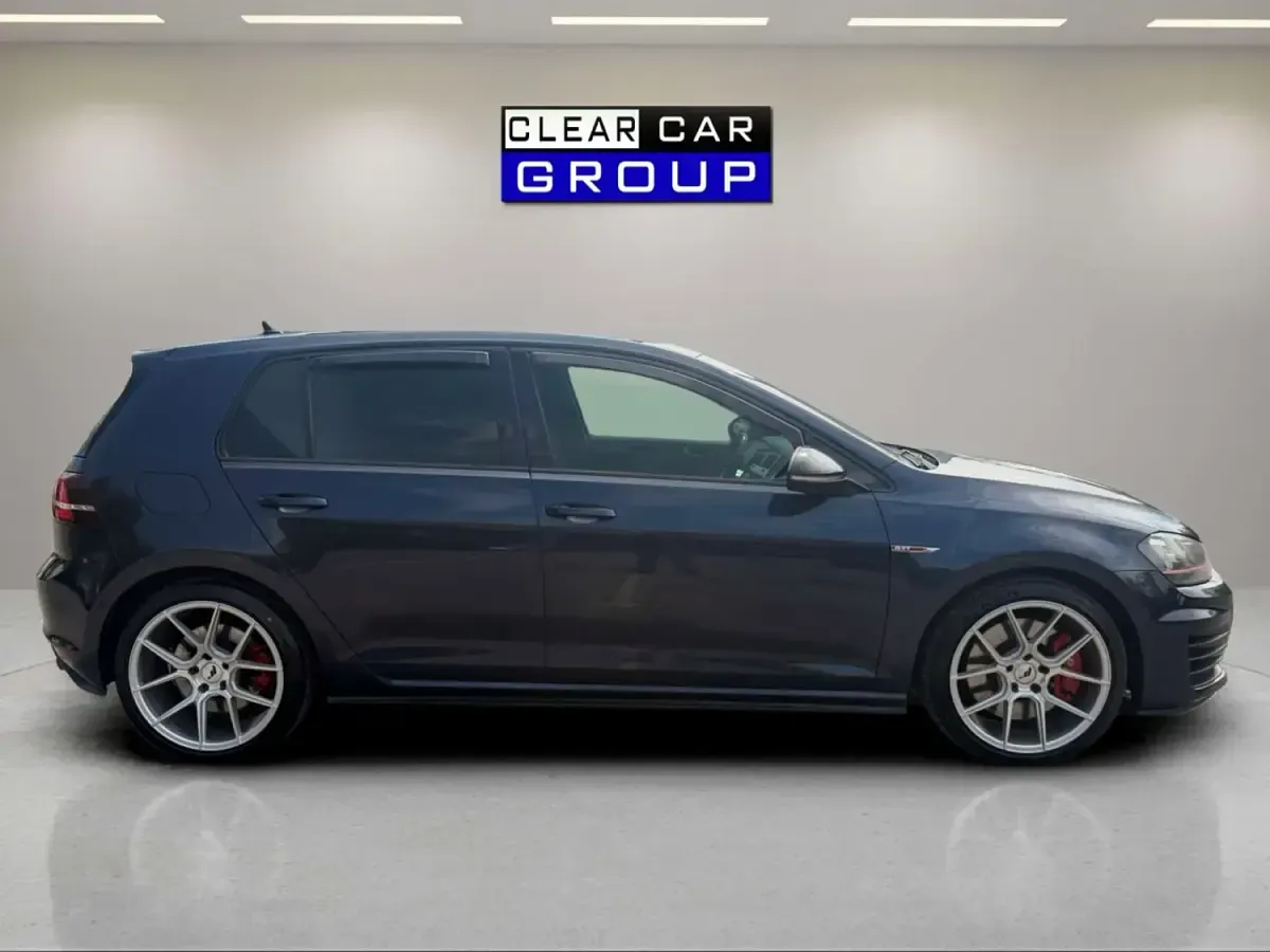 Używany VW Golf VII GTI 2017 Niebieski Hatchback