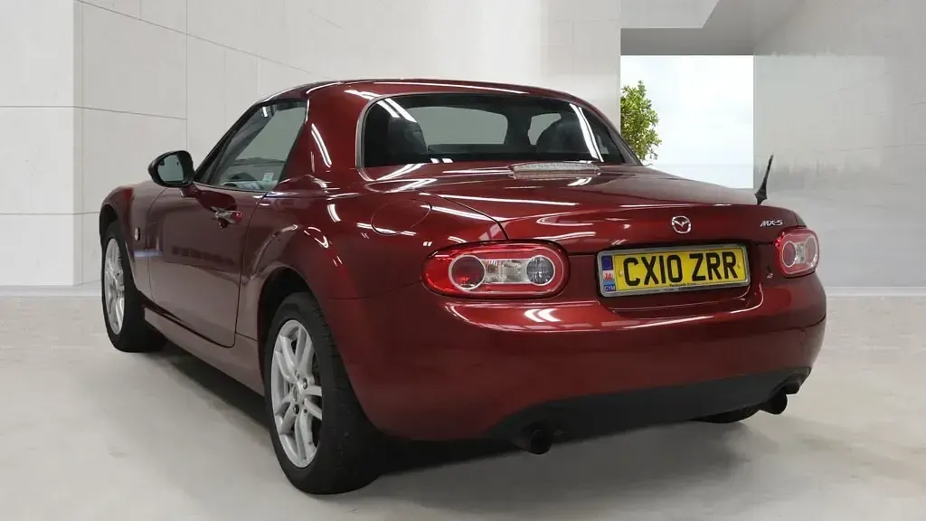 Used Mazda MX5 126 HP (92 kW) 2010 Red Cabriolet