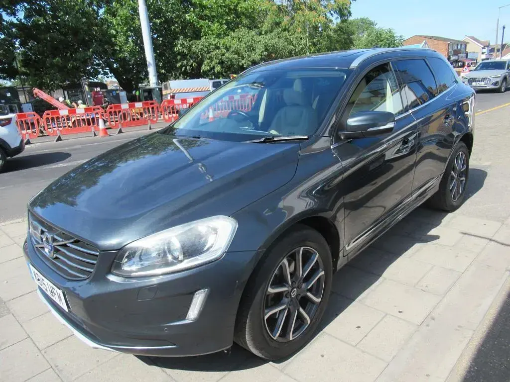 Used Volvo XC60 SE Lux 2015 Grey SUV
