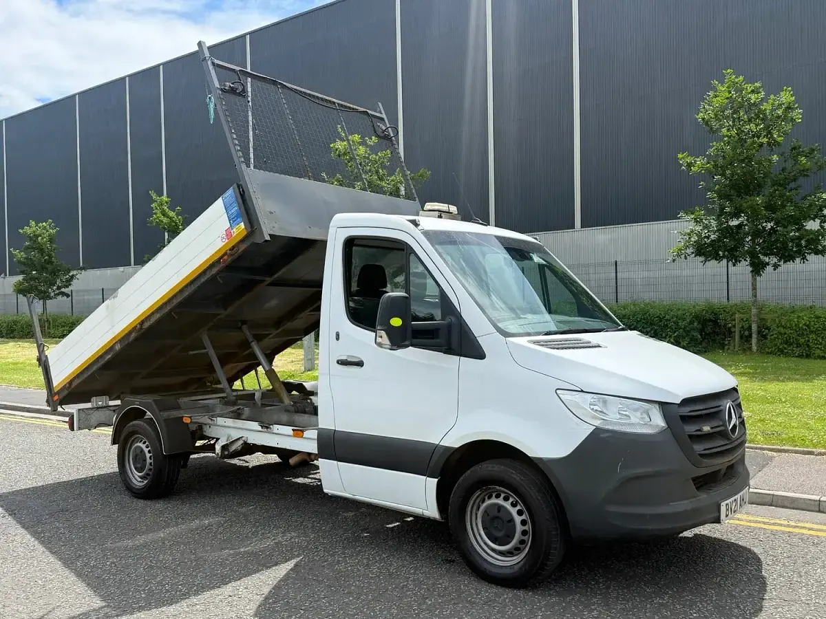 Used Mercedes Sprinter Progressive 160 HP (117 kW) 2021 White Van
