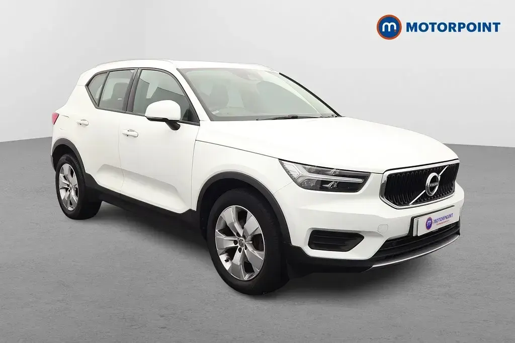 Usado Volvo XC40 Momentum 163 HP (119 kW) 2020 SUV