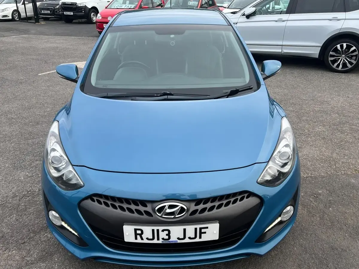 Used Hyundai i30 Sport 128 HP (94 kW) 2013 Blue Hatchback