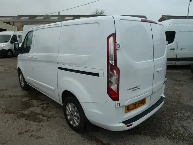 Begagnad Ford Transit Custom Limited 130 HK (95 kW) 2020 Vit Van