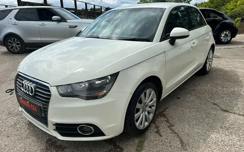 Used Audi A1 Sportback Sport 105 HP (77 kW) 2014 Hatchback