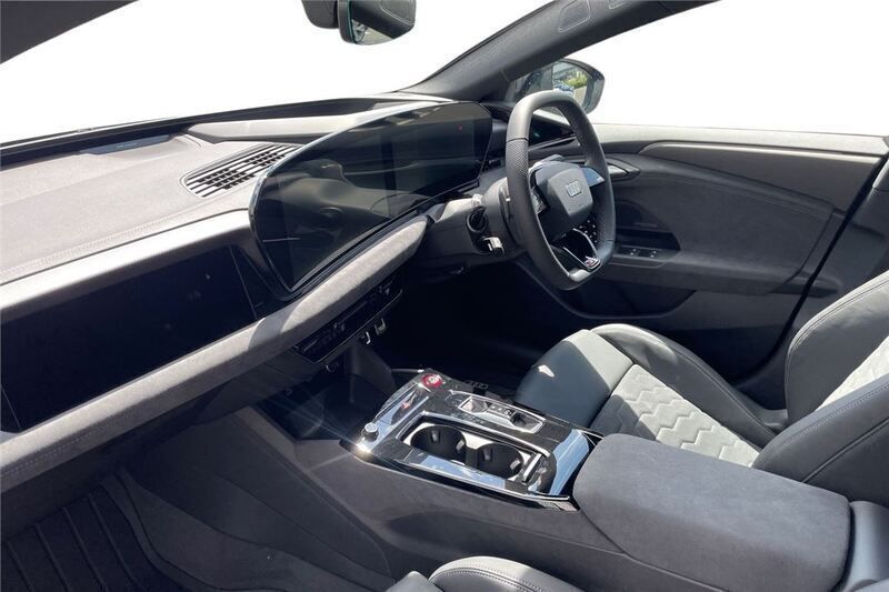 Image 2/4