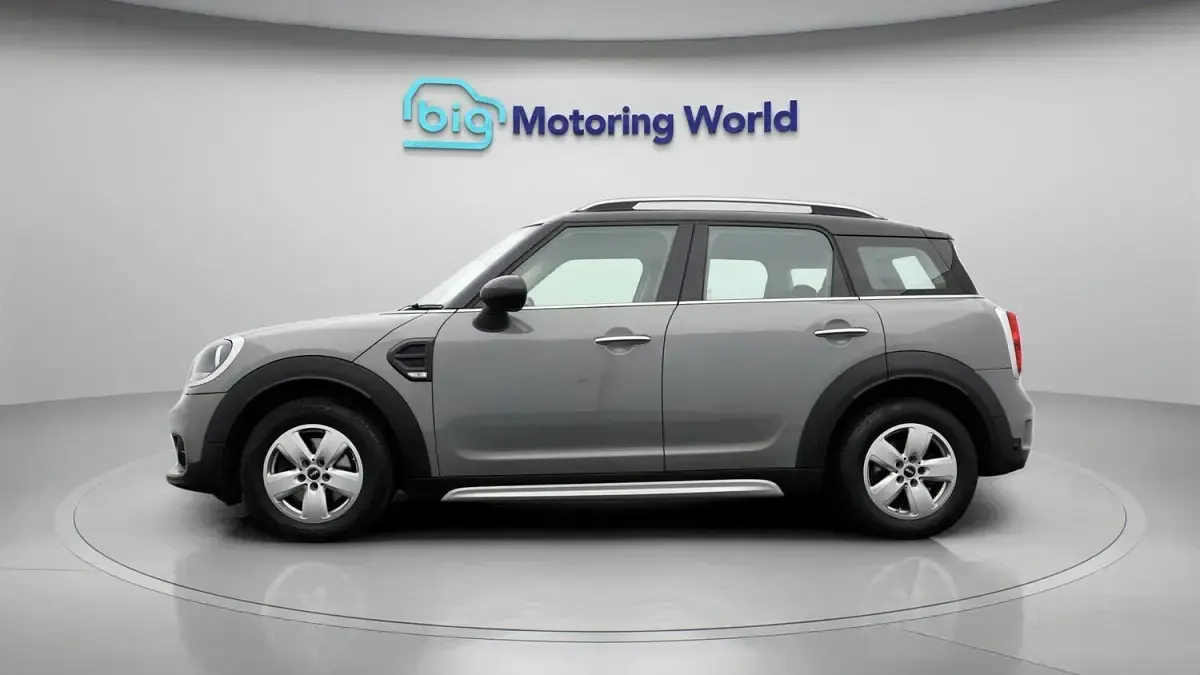 Usado Mini Cooper Countryman 134 CV (98 kW) 2019 Gris SUV
